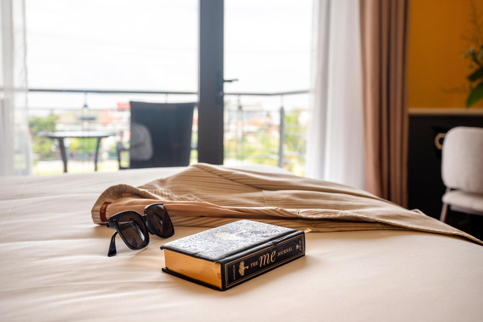 Отель Athenia Boutique & 4*