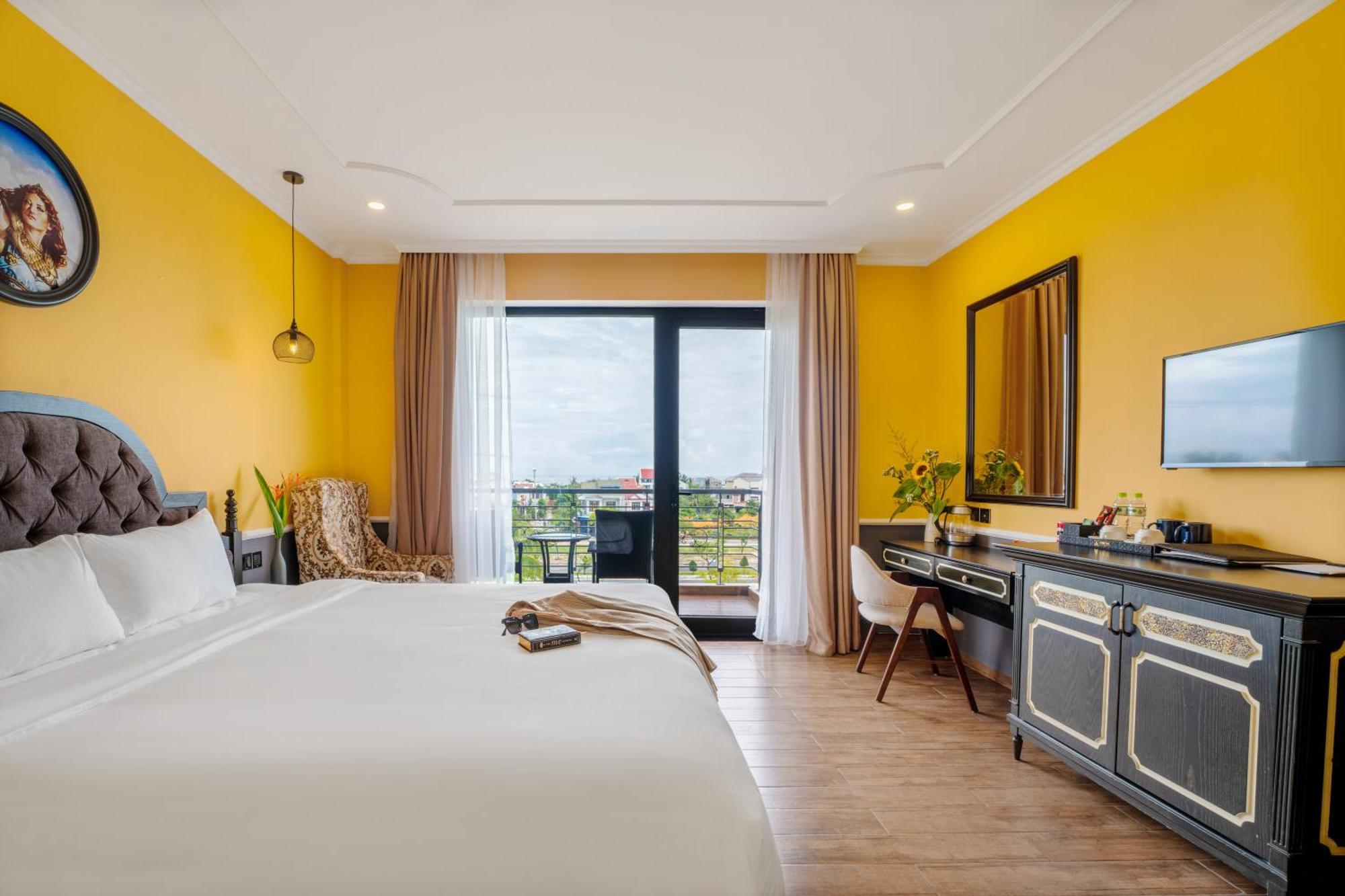 Athenia Boutique & 4* Хойан