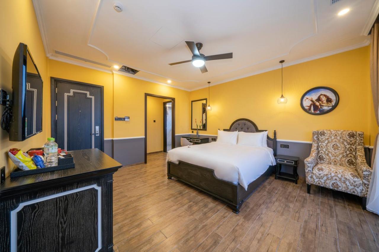 Отель Athenia Boutique & 4*